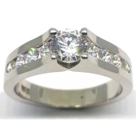 18ct White Gold Solitaire Diamond Ring With Shoulder Stones TDW 1.00CT image