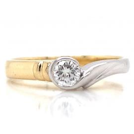 18ct Two Tone Diamond Solitaire Ring TDW 0.26ct image