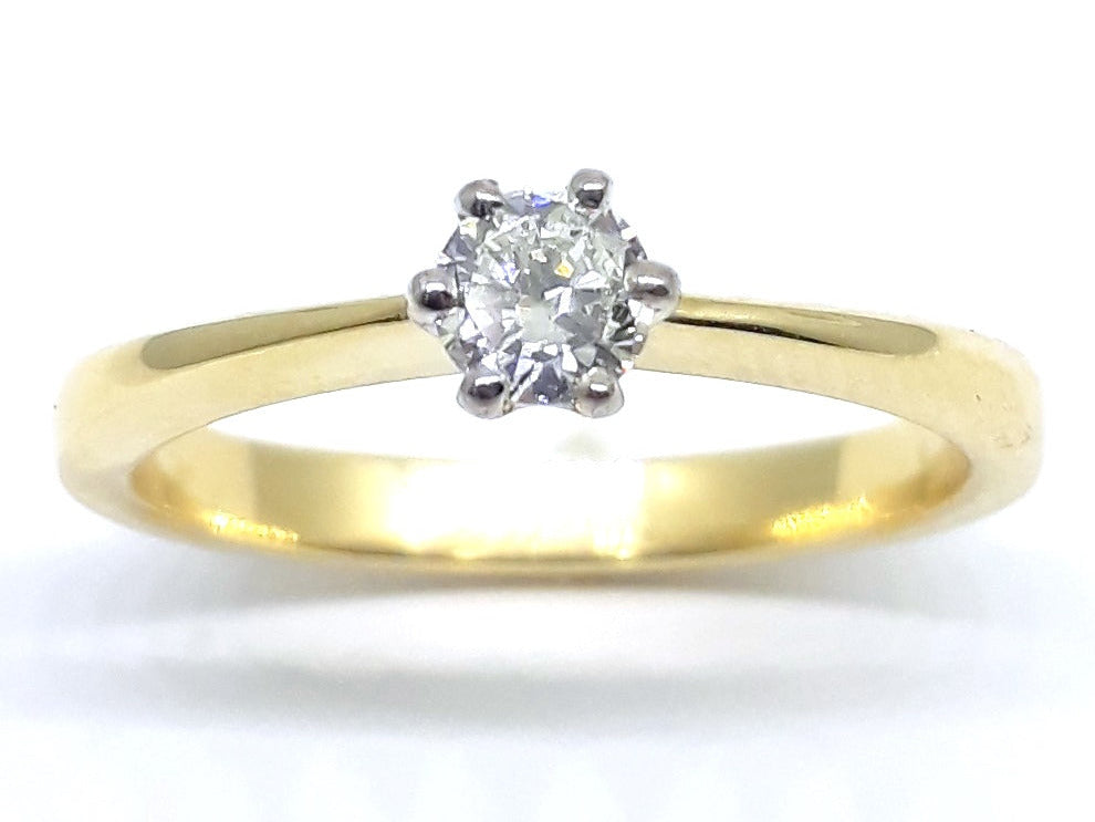 091033 9ct yellow gold diamond soliatire ring dainty delicate