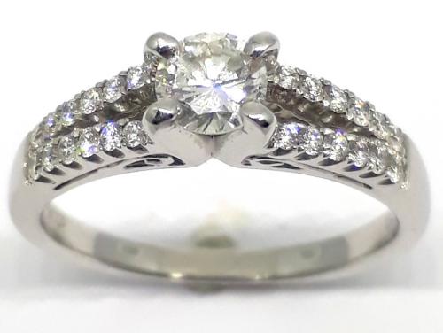 18ct White Gold Split Shoulders Diamond Ring TDW.28CT image