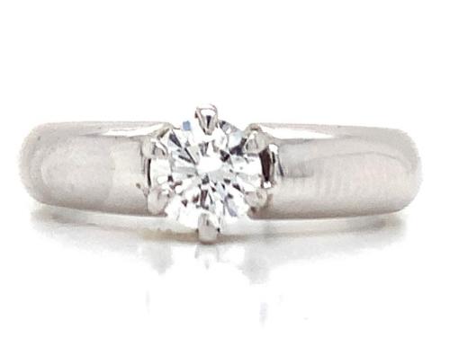 18ct White Gold Diamond Solitaire Ring TDW 0.53ct image