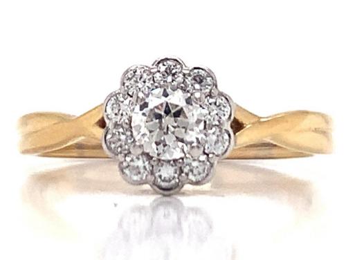 14ct Diamond Cluster Ring TDW 0.50ct image