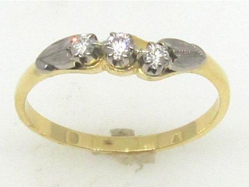 18ct Three Diamond Ring image