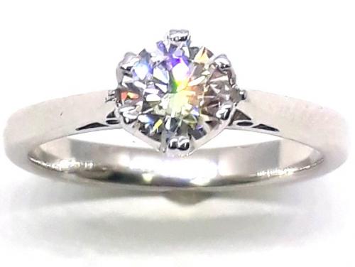 18ct White Gold 6 Claw Diamond Solitaire Ring TDW 0.53CT image