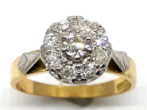 18ct Diamond Cluster Ring TDW 0.46CT image