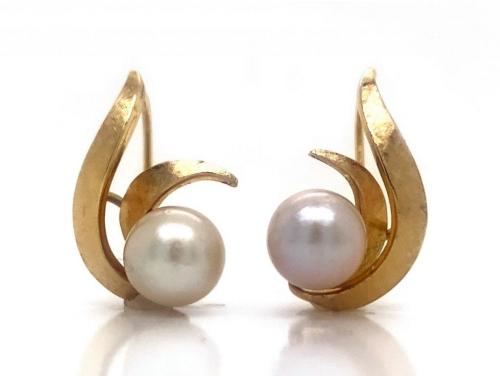 18ct Akoya Pearl Hook Earrings image