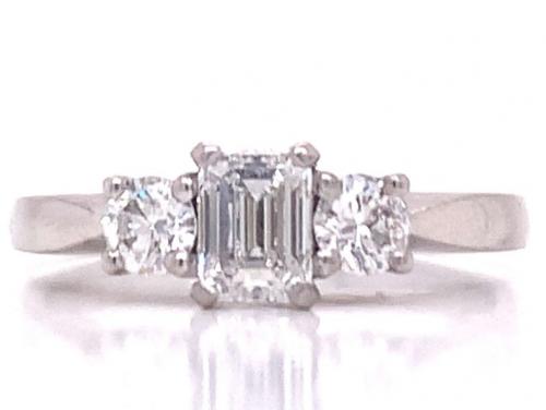 18ct White Gold Emerald Cut Diamond Two Diamond Ring TDW 1.10ct image