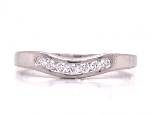 18ct Seven Diamond Curved Ring image