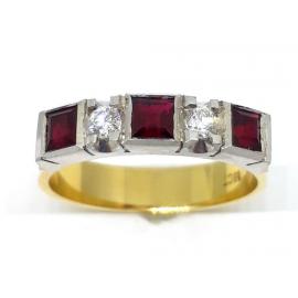 18ct 3 Ruby 2 Diamond Ring image