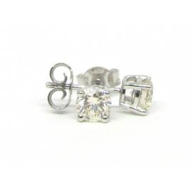 18ct White Gold Diamond Stud Earrings image