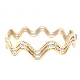 18ct Three Wave Snap & Hinge Bracelet image