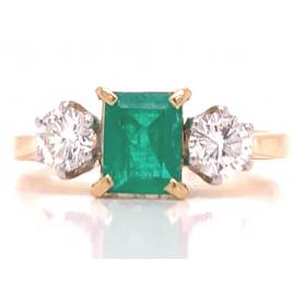 18ct Emerald Two Diamond Ring TDW 0.52ct image