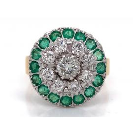18ct Emerald Diamond Cluster Ring TDW 1.00ct image