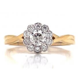 14ct Diamond Cluster Ring TDW 0.50ct image