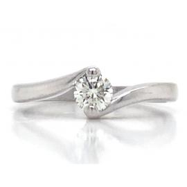 18ct White Gold Diamond Solitaire Ring TDW 0.26ct image