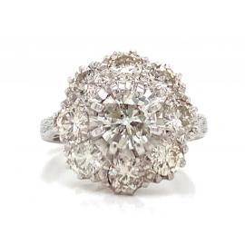 18ct White Gold Diamond Cluster Ring TDW 2.20ct image