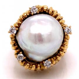 18ct Baroque Pearl Diamond Ring TDW 0.38ct image