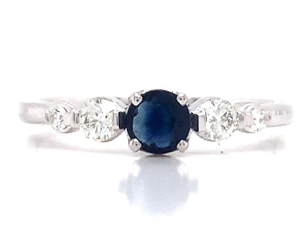 070821 9ct white gold sapphire diamond solitaire ring