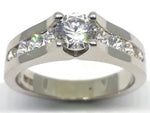 Load image into Gallery viewer, 18ct White Gold Solitaire Diamond Ring With Shoulder Stones TDW 1.00CT
