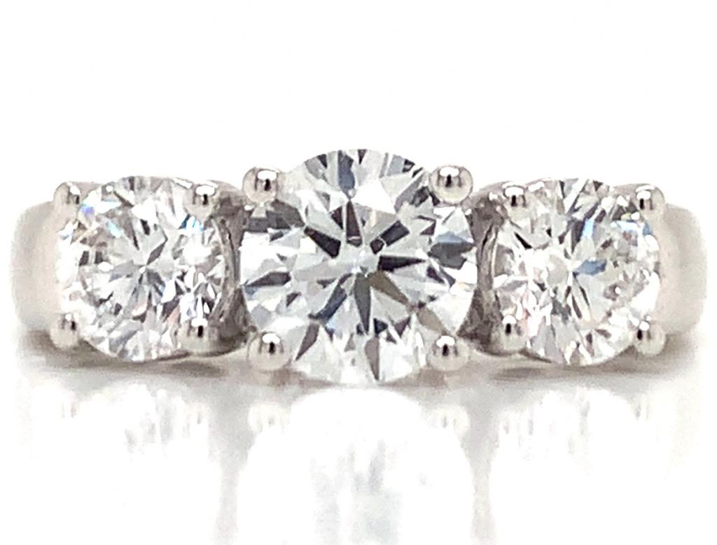 091218 18ct white gold three lab grown diamond ring tdw 2