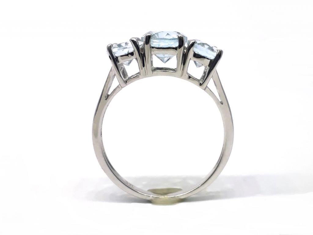 9ct white gold 3 aquamarine dress ring