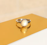 Load image into Gallery viewer, La Stele Stg Mother of Pearl Round Ring
