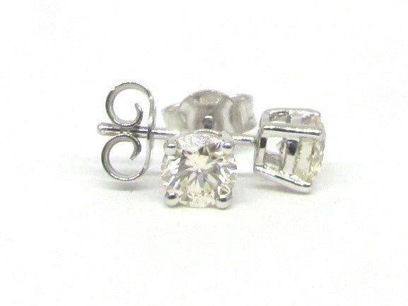 202386 18ct white gold 1 carat tdw diamond stud earrings