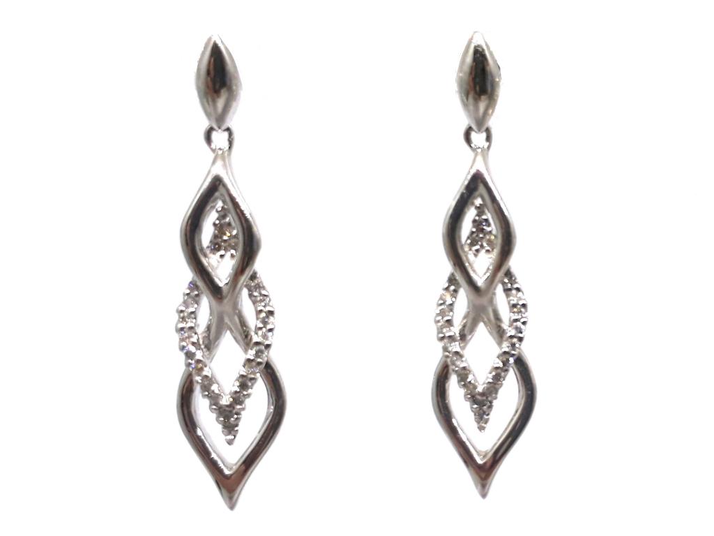 202491 white gold diamond earrings2