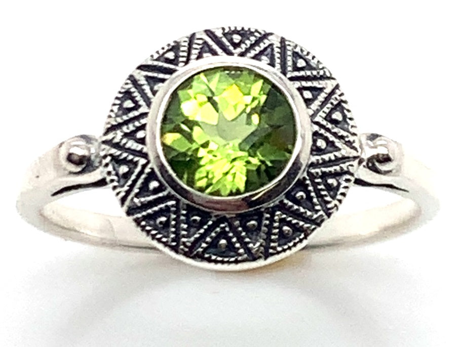 350146 stg peridot dress ring