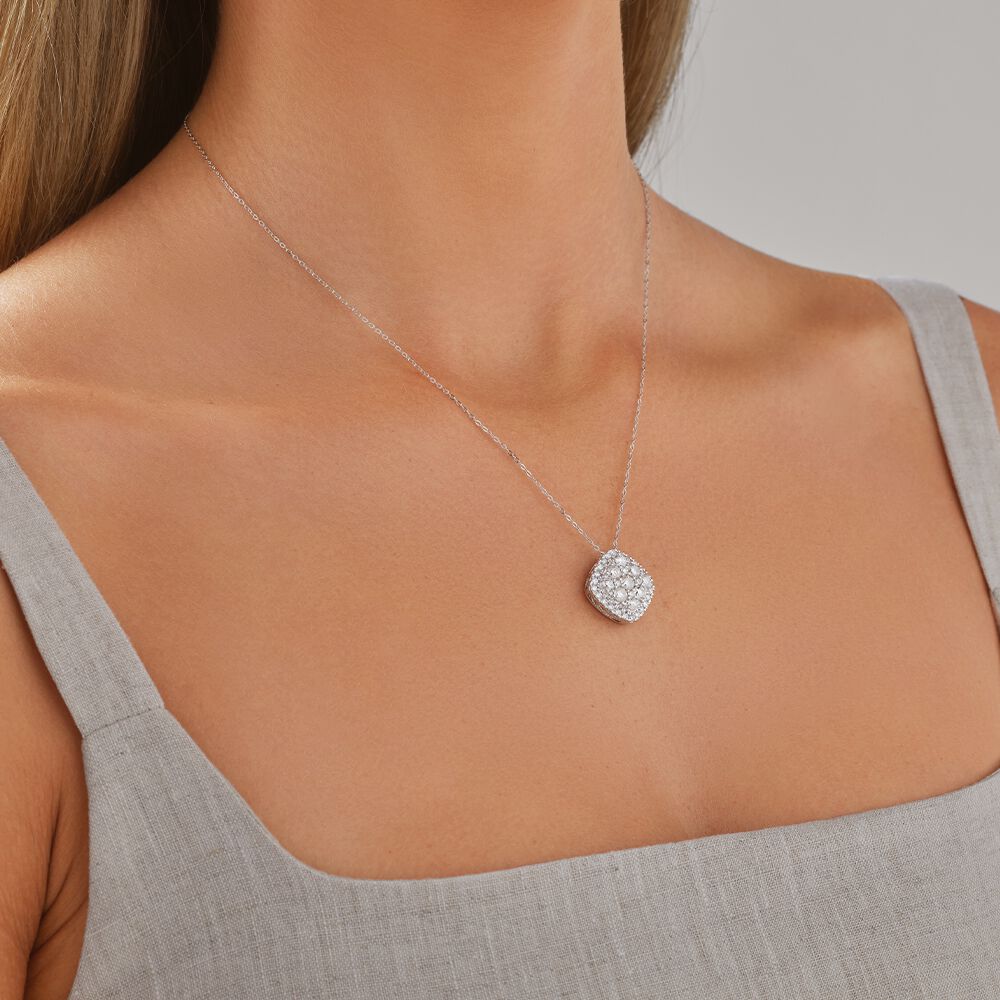 10ct White Gold Diamond Pendant TDW 2.00ct