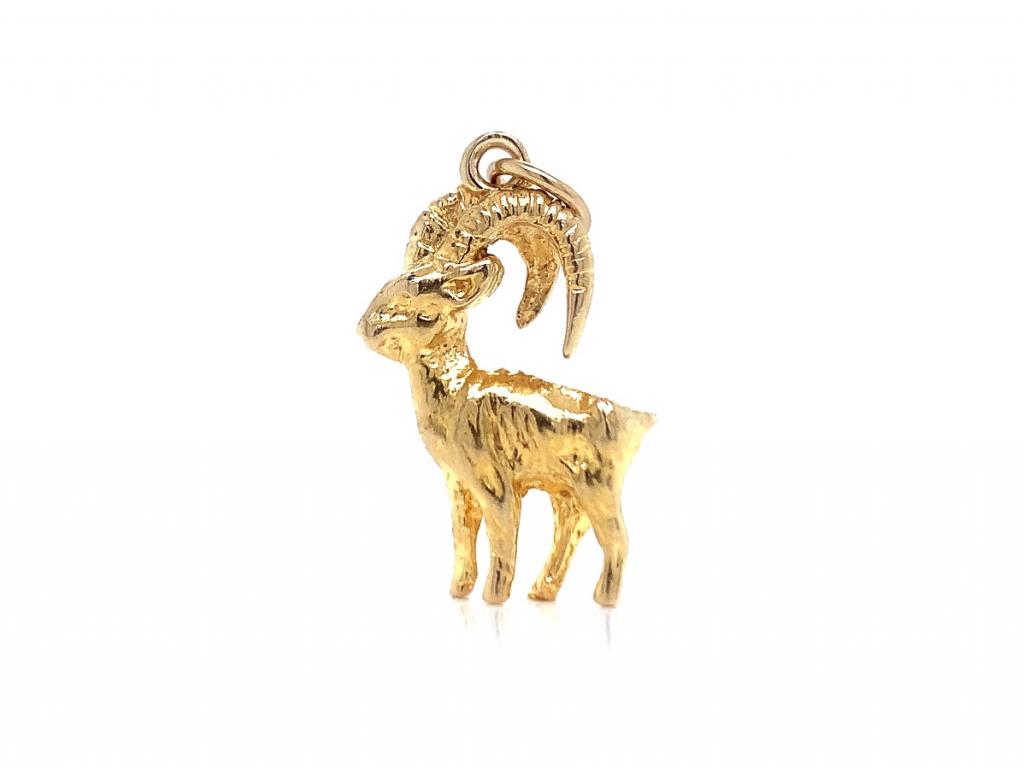 3712982 9ct ram charm 6