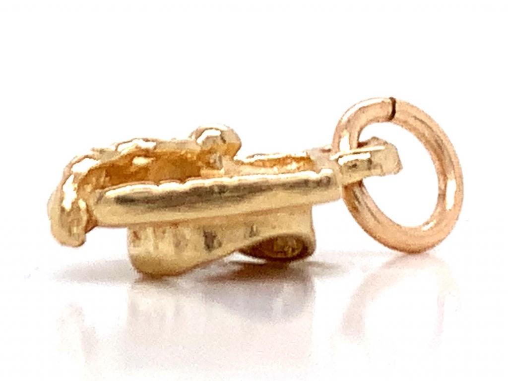 9ct graduation cap charm