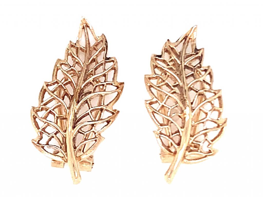 3713521 9ct leaf earrings