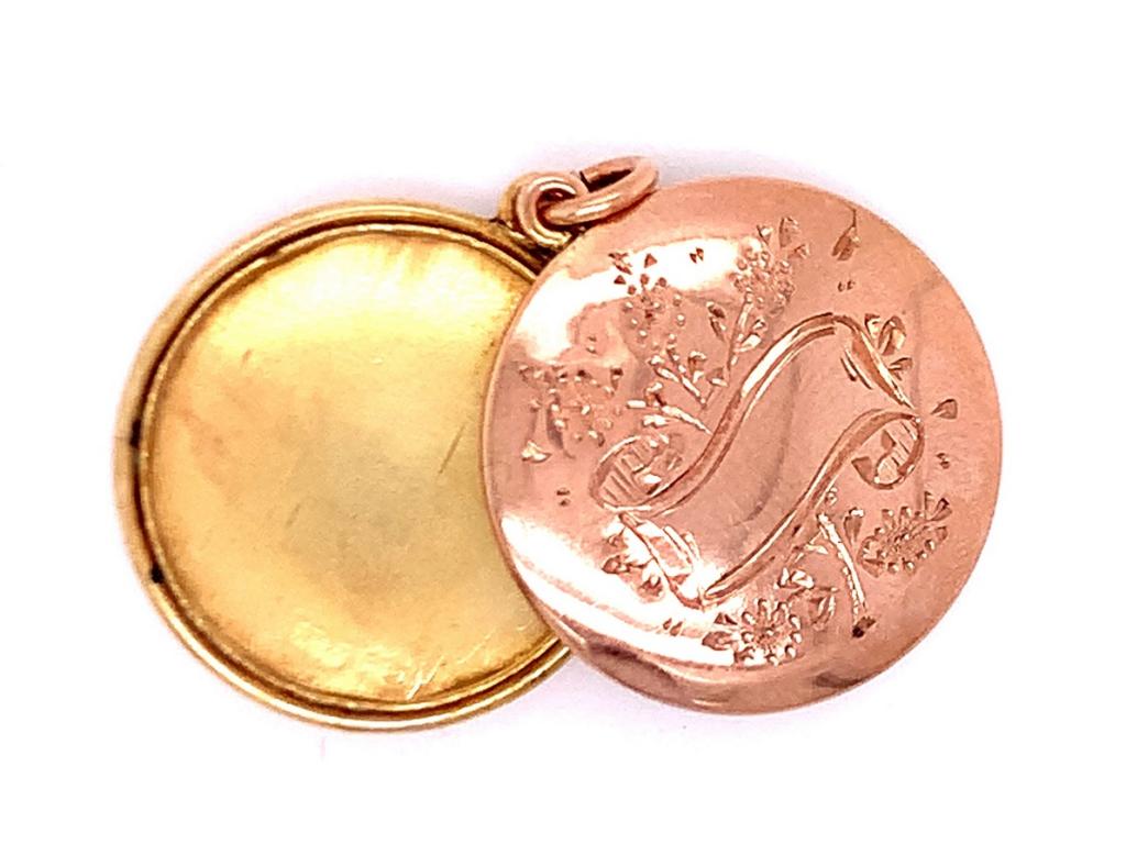 9ct Rose Engraved Scroll Locket