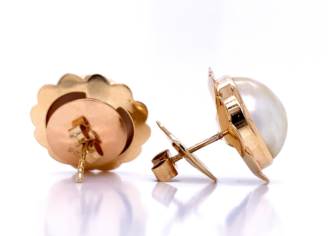 9ct Mabe Pearl Earrings