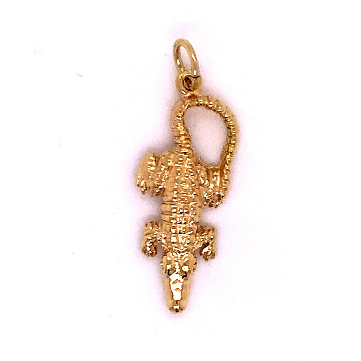 18ct alligator charm