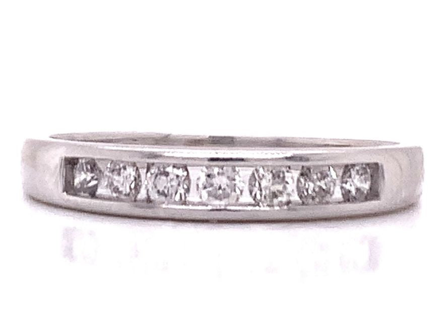 18ct White Gold Seven Diamond Channel Ring TDW 0.28ct