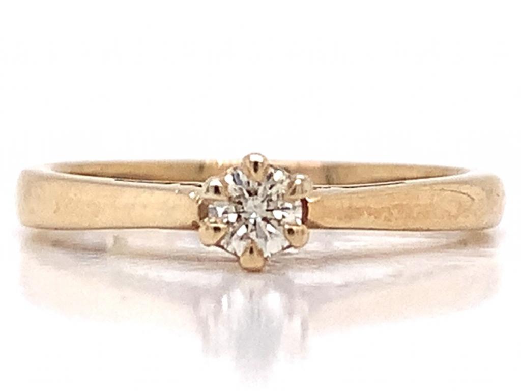 3811196 9ct diamond solitaire ring