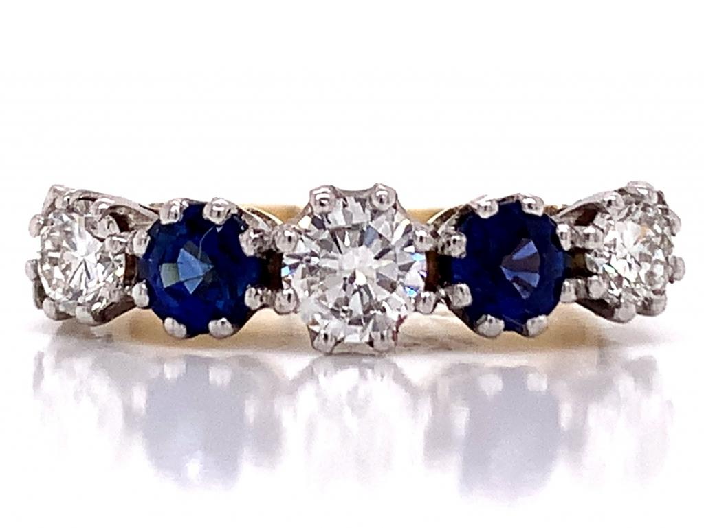 3811394 18ct 2 sapphire 3 diamond ring tdw