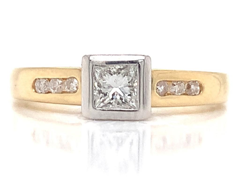 3811510 18ct princess diamond solitaire ring tdw 0