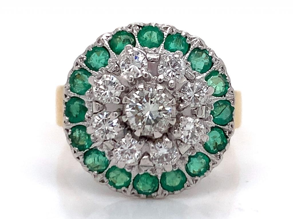 3811545 18ct emerald diamond cluster ring tdw 1