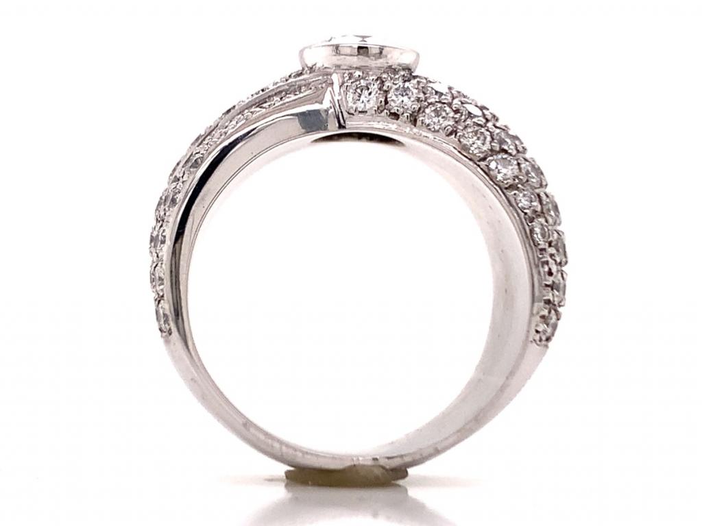 18ct White Gold Diamond Solitaire Crossover Ring TDW 4.61ct