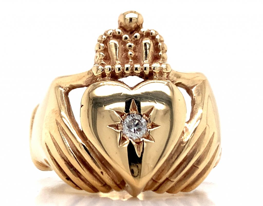 3811604 9ct diamond claddagh ring tdw 0