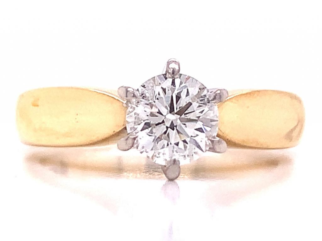 18ct Diamond Solitaire Ring TDW 0.62ct