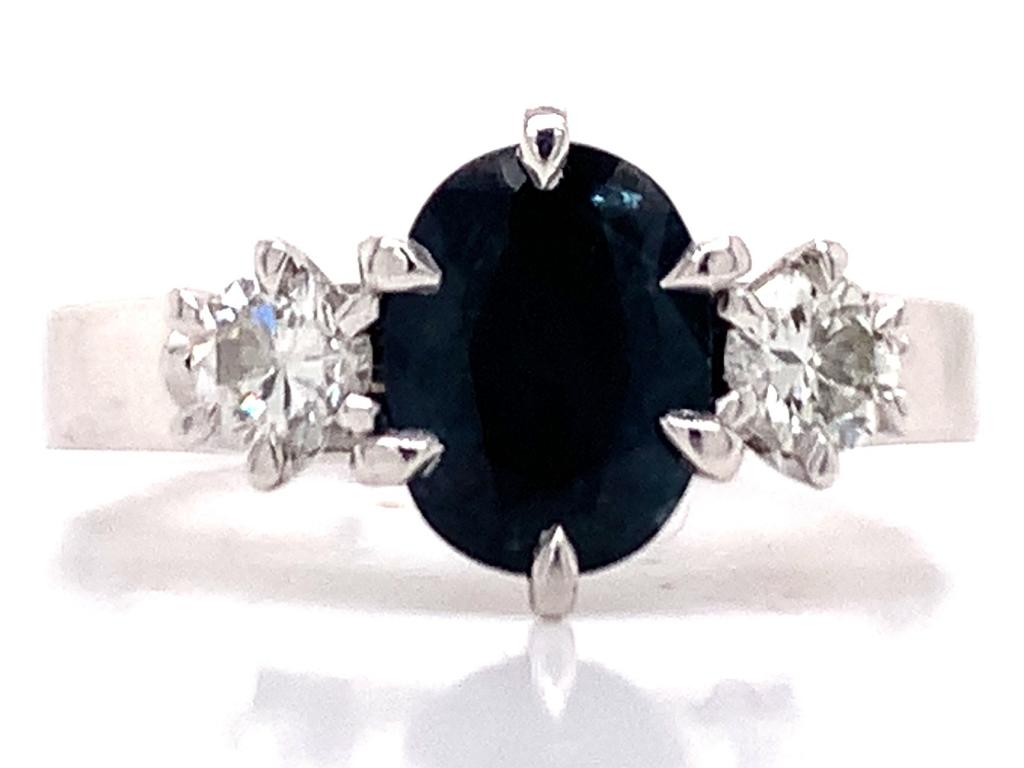18ct White Gold Sapphire Diamond Ring TDW 0.28ct