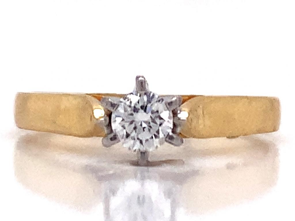 3811797 18ct diamond solitaire ring tdw 0