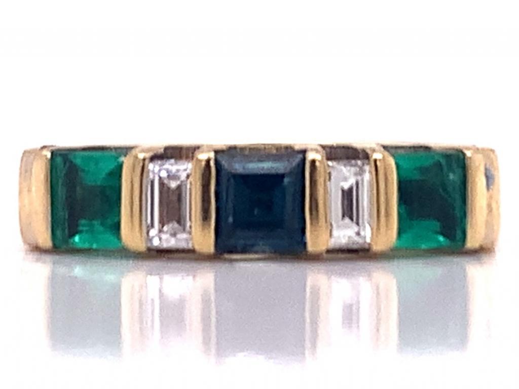18ct Sapphire Two Emerald Diamond Ring TDW 0.18ct