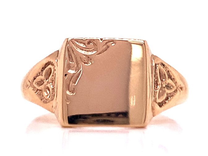 9ct Rose Square Signet Ring