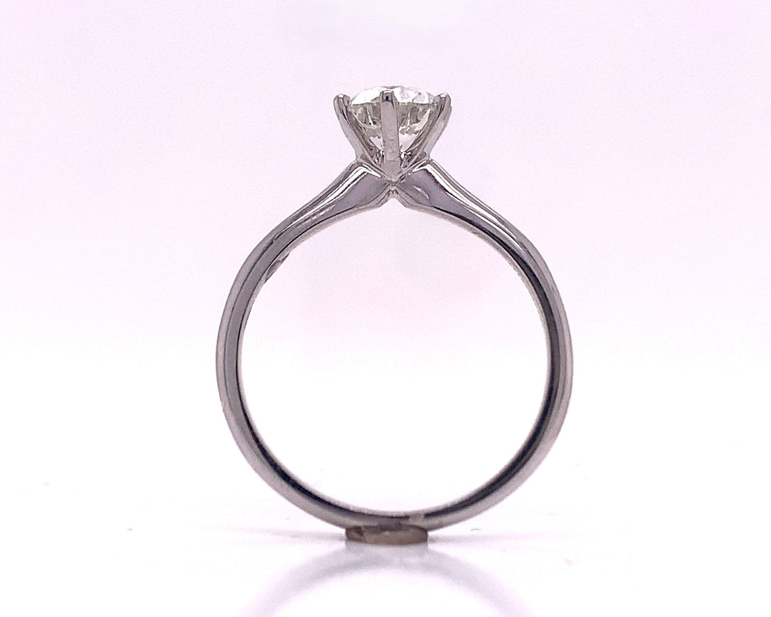 18ct White Gold Diamond Solitaire Ring TDW 1.05ct
