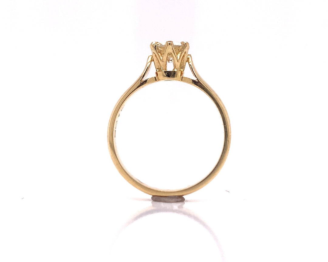 18ct Yellow Gold Diamond Solitaire Ring TDW 0.56ct